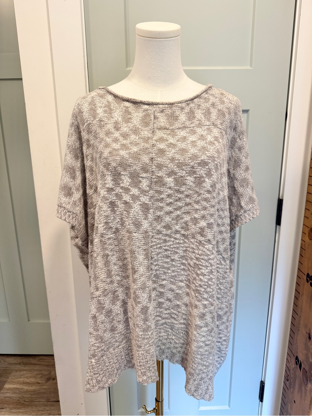 Lilla P Oversized Sweater Poncho Neutral One Size OSFM Coastal